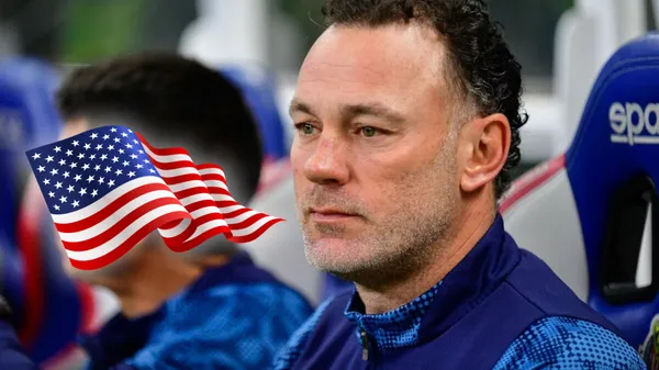 Gabriel Milito durante el encuentro de Chivas y Santos Laguna