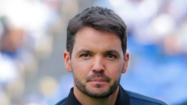 Larcamón y su elogio a Chivas.