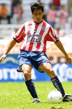 Guadalupe Castañeda con la playera de Chivas / FOTO X