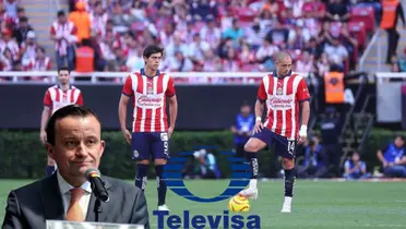 JJ y Chicharito en partido con Chivas, Mikel Arriola y logo de Televisa