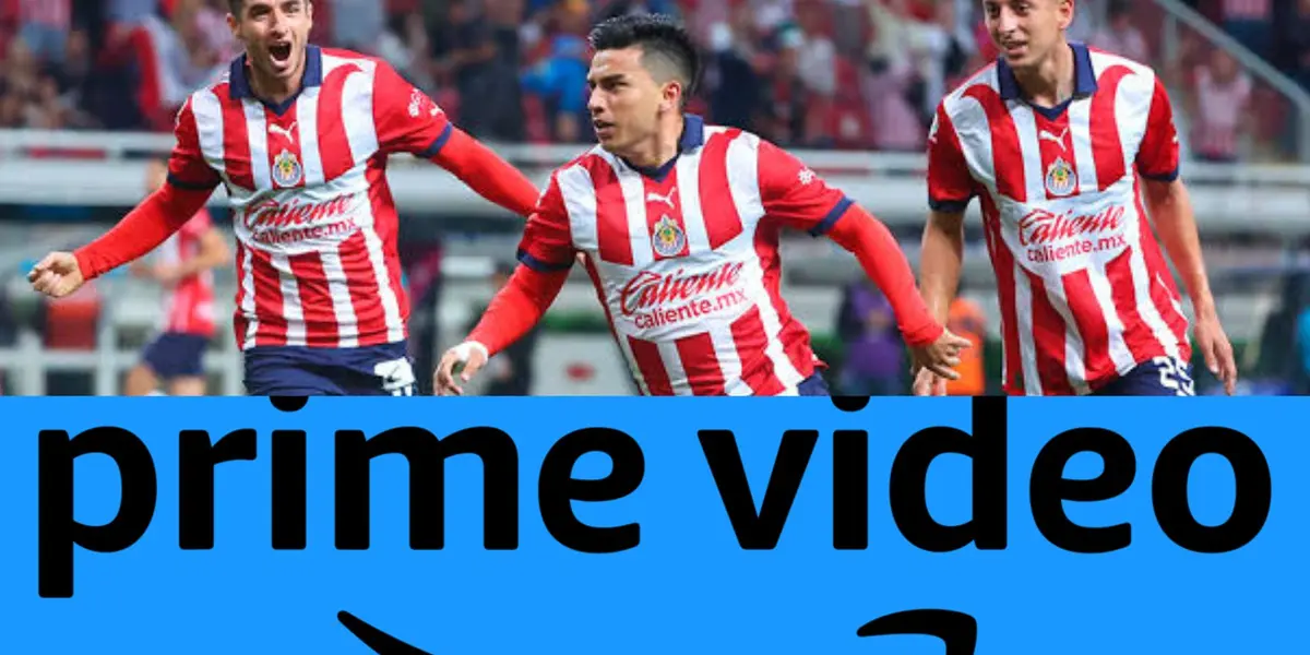 Jugadores de Chivas con logo de Prime video