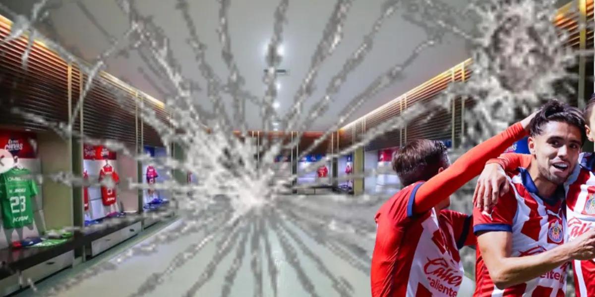 Vestidor de Chivas roto