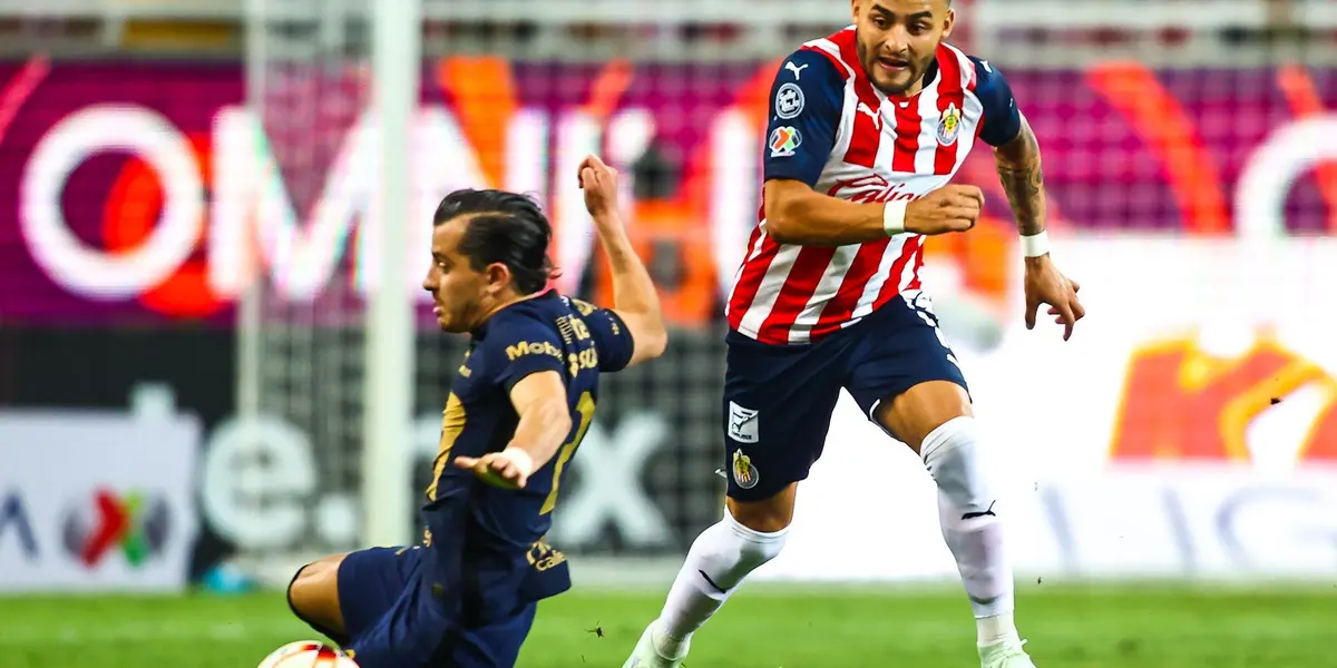 Alexis Vega fue el mejor jugador de Chivas en la victoria frente a Pumas.