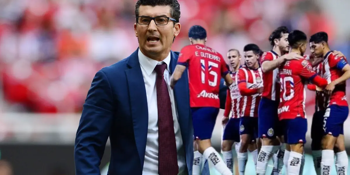 Chepo y jugadores de Chivas