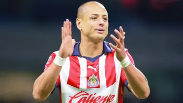 Chicharito podría tener problemas con el nuevo refuerzo del Rebaño | Foto: @chivas