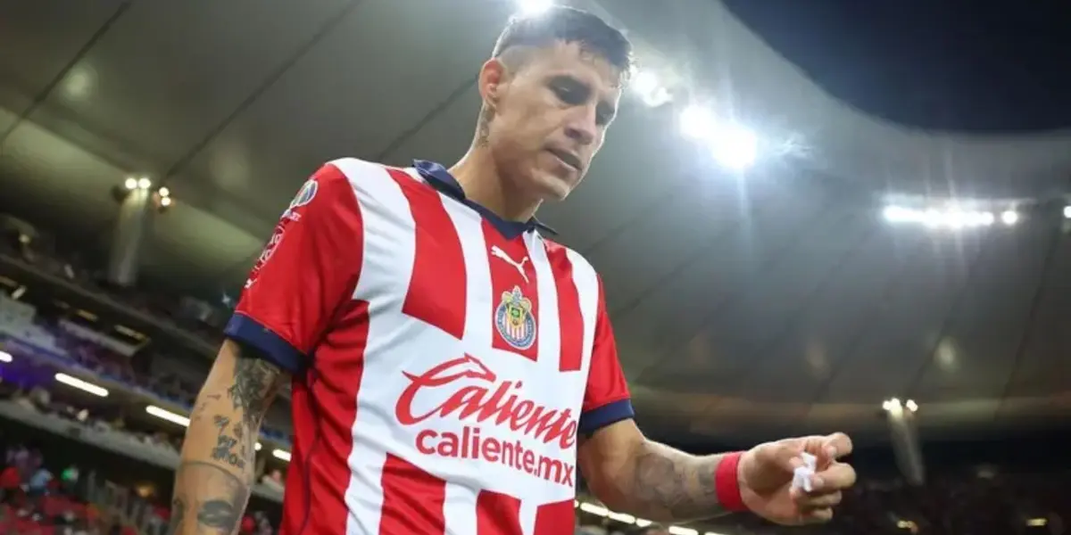 Cristian Calderón se va de Chivas por la puerta de atrás de cara al Torneo Clausura 2024. 