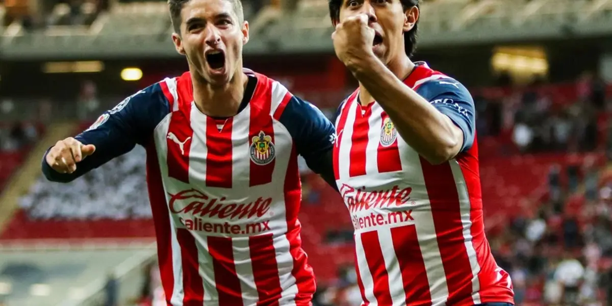 El delantero rojiblanco volvió a Chivas este torneo, luego de pasar seis meses por el fútbol español