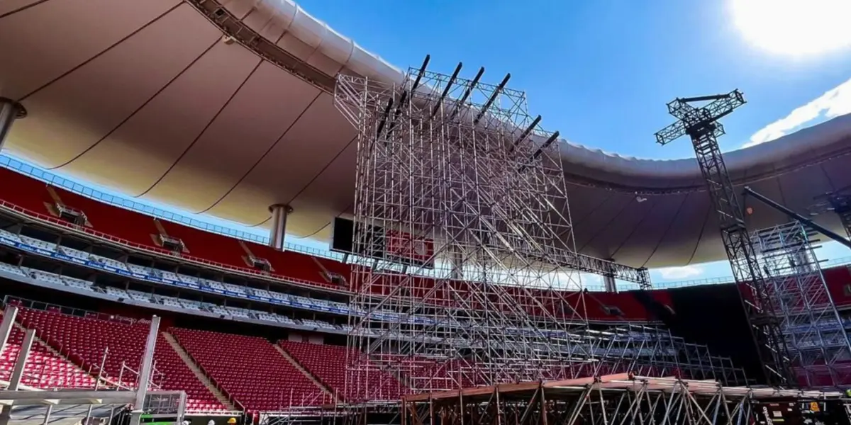 El Estadio Akron fue sede de dos conciertos realizados por la banda británica Coldplay en Guadalajara, motivo por el cual se pospusó el duelo entre Chivas y Monterrey.