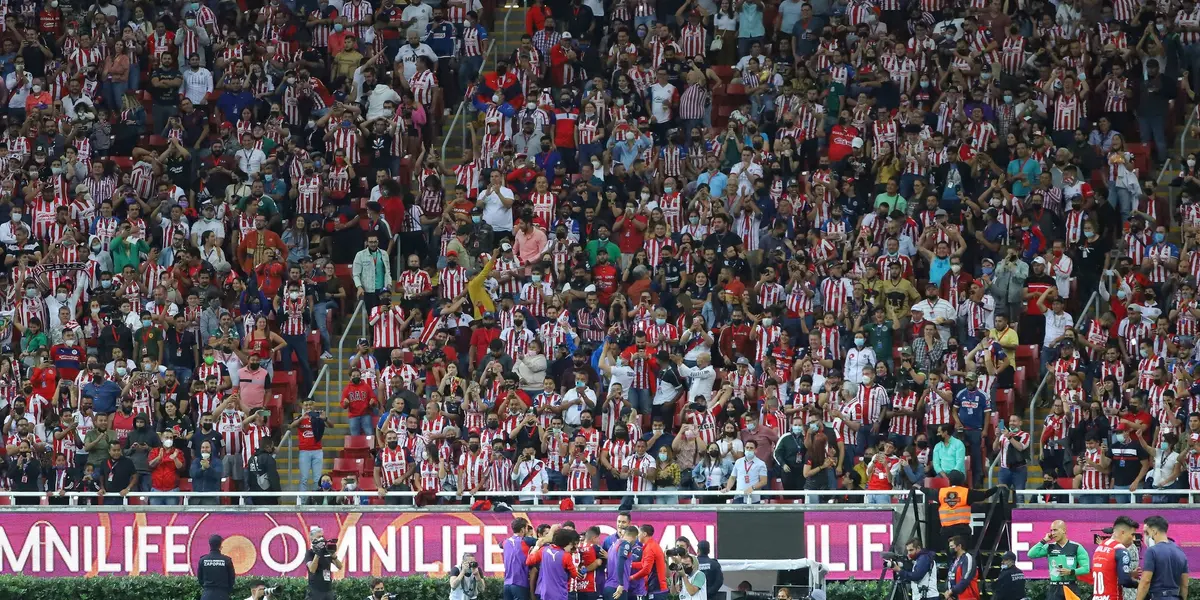 El Guadalajara le pasó por encima a los Pumas y ganó 3-1.