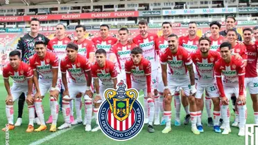 Equipo del Necaxa y el escudo de Chivas