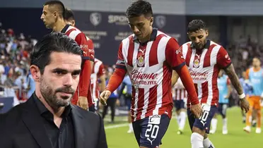 Fernando Gago junto a futbolistas de Chivas / FOTO OVACIONES