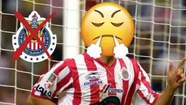 Foto: Cancha / Carlos Hermosillo vistiendo la camiseta de Chivas 