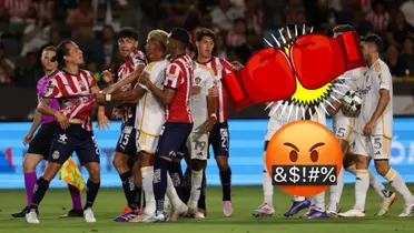 Foto: Claro / Cruce entre jugadores del Galaxy y Chivas