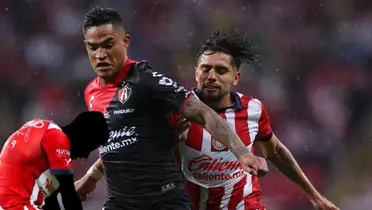 Jugador incógnito de Chivas junto al Atlas vs Chivas / FOTO RÉCORD