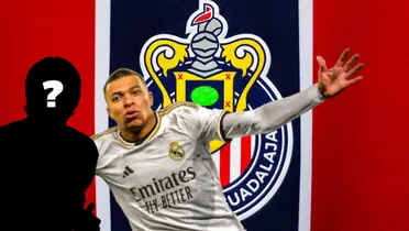 Jugador incógnito junto a Kylian Mbappé / FOTO X