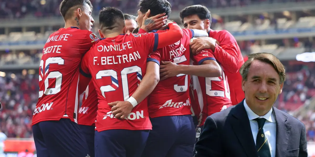 Jugadores de Chivas celebran y Azcárraga