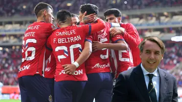 Jugadores de Chivas celebran y Azcárraga