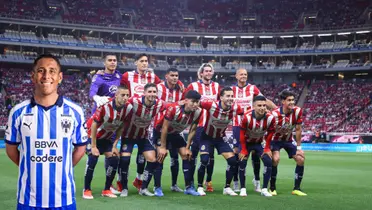 Jugadores de Chivas y Luis Romo con la de Rayados