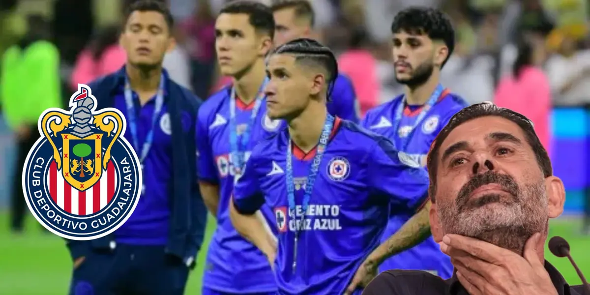 Jugadores de Cruz Azul en el subcampeonato y Hierro y el escudo de Chivas