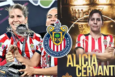 La delantera del Rebaño se llevó la noche en la entrega de premios de la Liga MX.