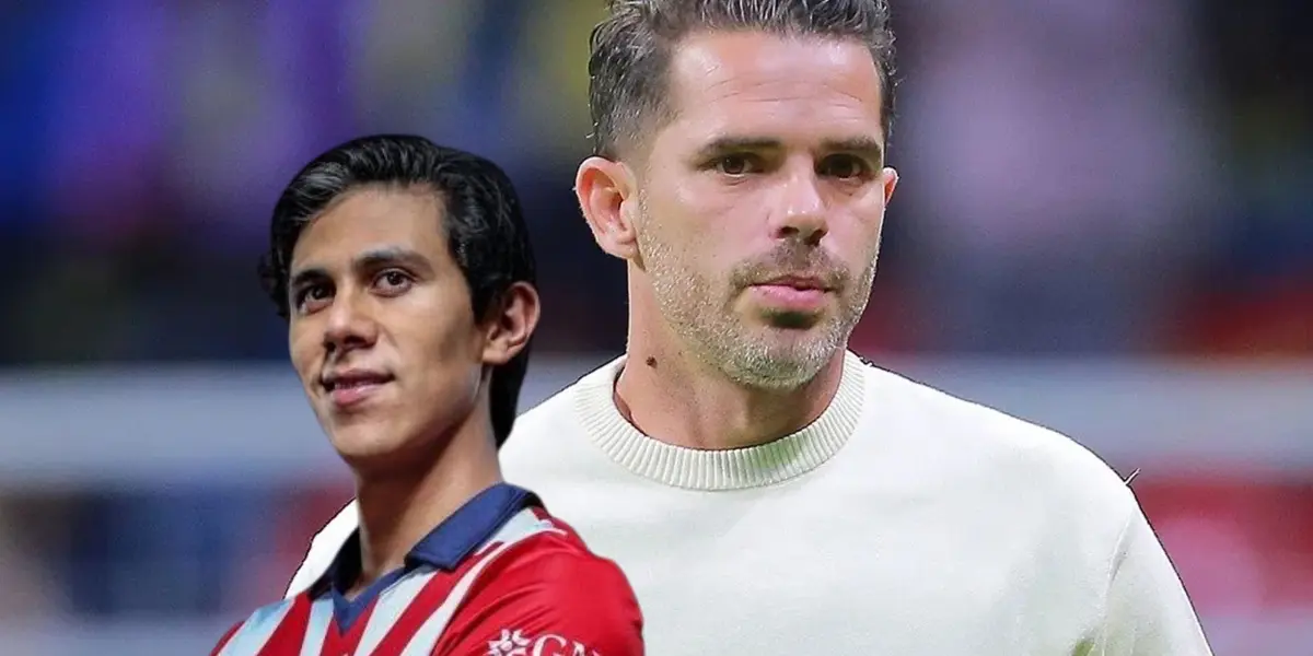 Macías con la de Chivas y Fernando Gago