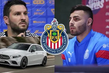 Mientras Gignac se compró un coche, lo que Alexis Vega hizo con su primer salario millonario.