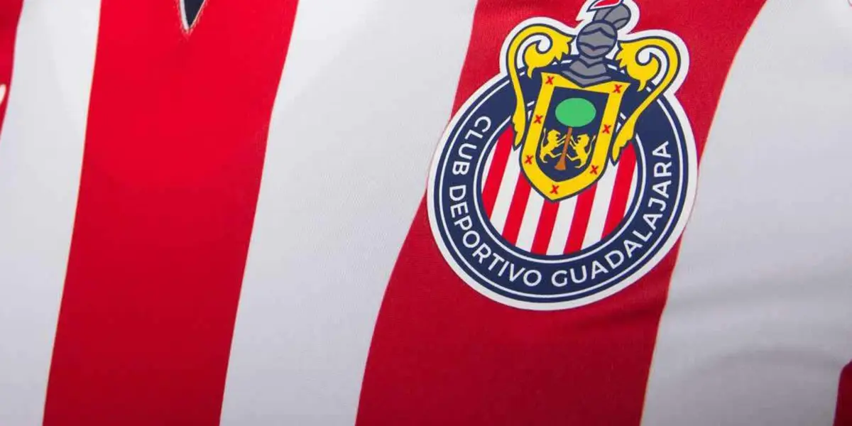 NOTICHIVAS, es el noticiero interno del club que se transmite en el canal de YouTube de Chivas.