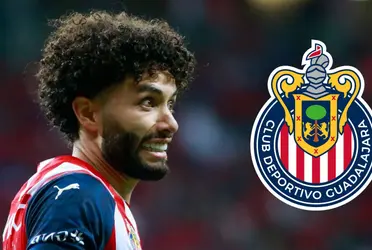 Se terminó la paciencia en Chivas con César Huerta, saldrá del equipo.