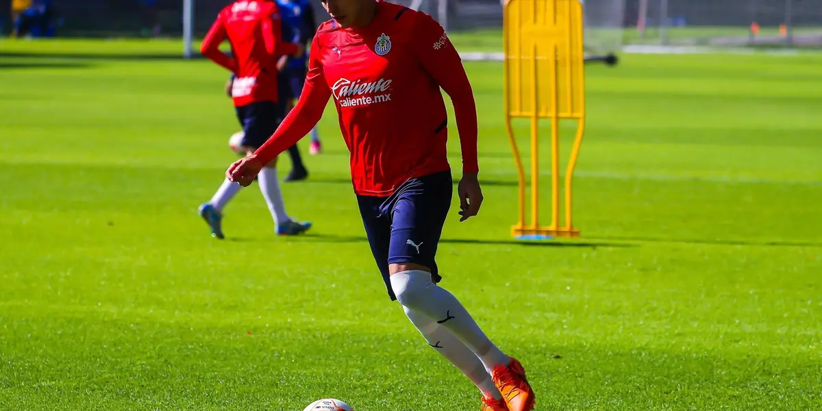 Todo listo para el partido de mañana entre Rayos y Chivas.